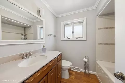 Bath - 3630 Maple Ave, Brookfield, IL 60513 photo 1 of 2