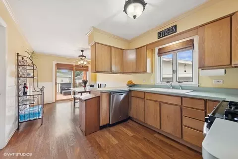Kitchen - 3630 Maple Ave, Brookfield, IL 60513 photo 1 of 1