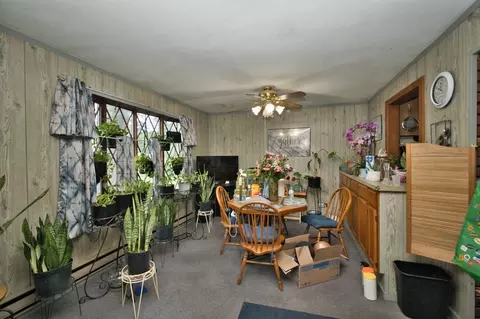 Dining - 551 E 149 St, Harvey, IL 60426 photo 1 of 2