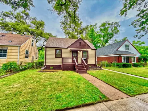 551 E 149 St, Harvey, IL 60426