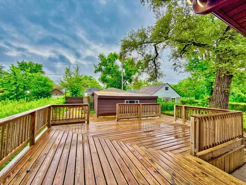 Exterior - 551 E 149 St, Harvey, IL 60426 photo 13 of 14