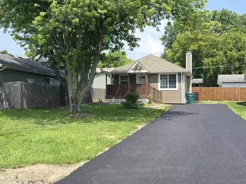 11410 W Edgewood Rd, Beach Park, IL 60087