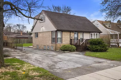 15607 Rose Dr, South Holland, IL 60473