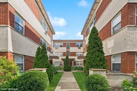 2652 W Rascher Ave #304, Chicago, IL 60625