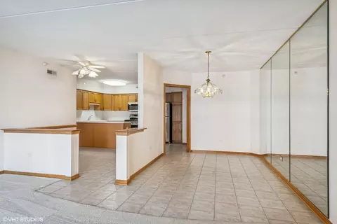 Dining - 650 S River Rd #504, Des Plaines, IL 60016 photo 1 of 1