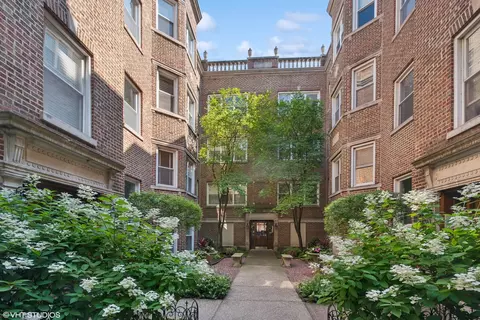 1051 W Glenlake Ave #2, Chicago, IL 60660