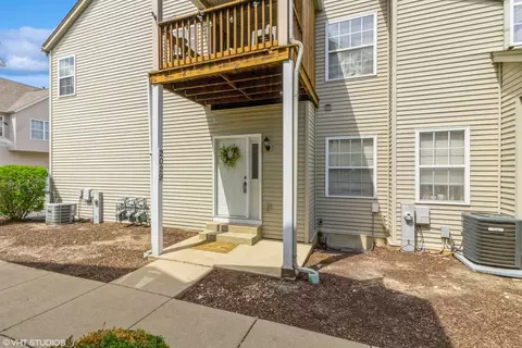 2029 Frantum Rd #2029, Sycamore, IL 60178