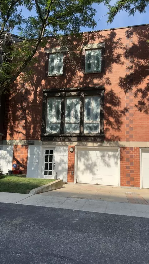 1407 S Plymouth Ct, Chicago, IL 60605
