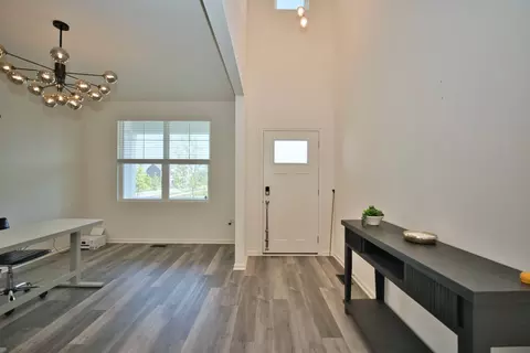 Entry Way - 1351 Wake Robin Ln, Bartlett, IL 60103 photo 1 of 9