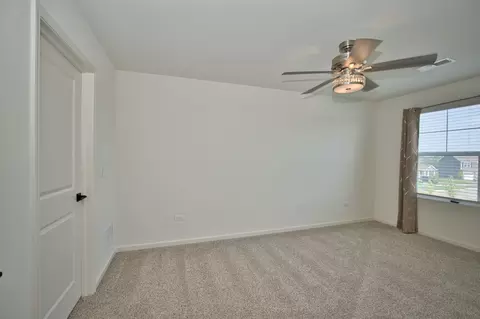 Bedroom - 1351 Wake Robin Ln, Bartlett, IL 60103 photo 2 of 8