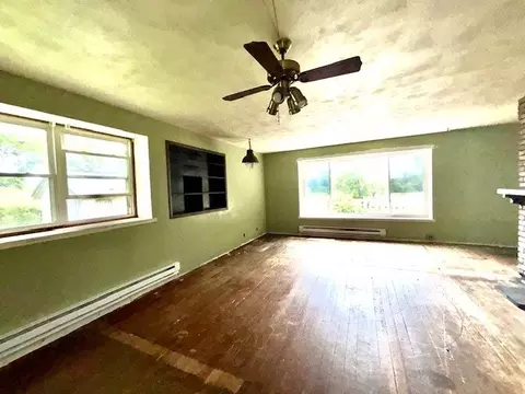 Living - 7500 Us Highway 20 E, Ridott, IL 61067 photo 2 of 3