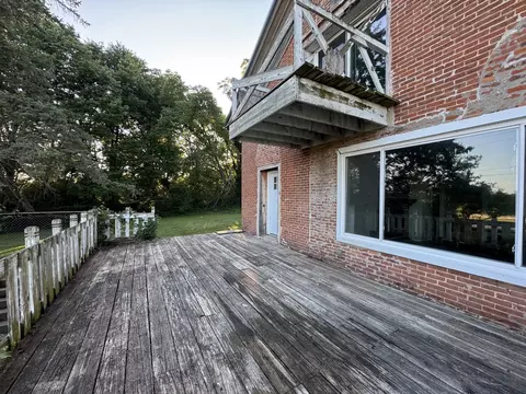 Exterior - 7500 Us Highway 20 E, Ridott, IL 61067 photo 1 of 7