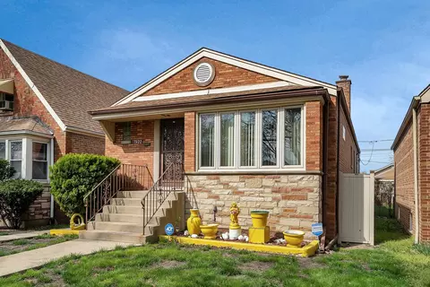 7922 S Fairfield Ave, Chicago, IL 60652