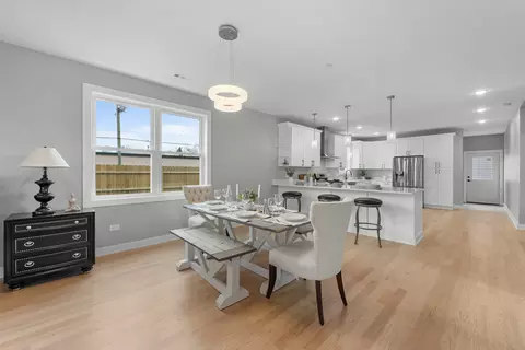 Dining - 4113 Eberly Ave, Brookfield, IL 60513 photo 5 of 8