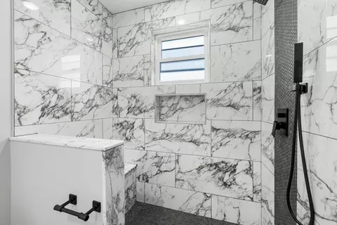 Bath - 4113 Eberly Ave, Brookfield, IL 60513 photo 11 of 11