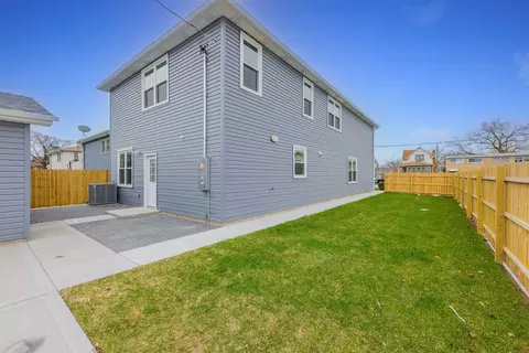 Exterior - 4113 Eberly Ave, Brookfield, IL 60513 photo 4 of 6