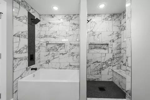 Bath - 4113 Eberly Ave, Brookfield, IL 60513 photo 8 of 11