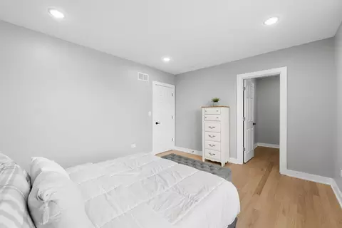 Bedroom - 4113 Eberly Ave, Brookfield, IL 60513 photo 7 of 7