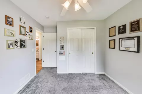 Bedroom - 714 Whitmore Trl, Mchenry, IL 60050 photo 7 of 7