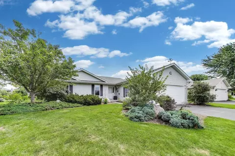 714 Whitmore Trl, Mchenry, IL 60050