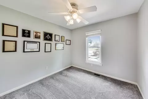 Bedroom - 714 Whitmore Trl, Mchenry, IL 60050 photo 6 of 7