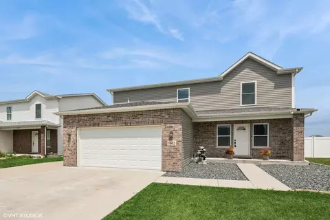 1042 W Cermak Rd, Braidwood, IL 60408