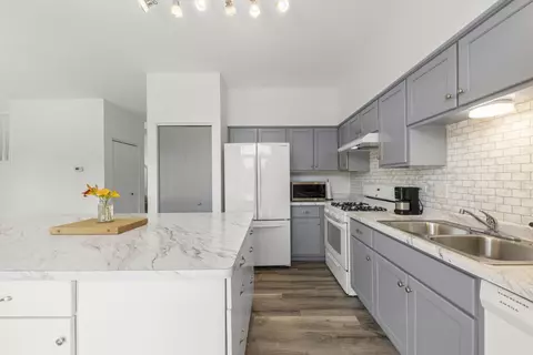 Kitchen - 2812 Sun Valley Dr, Plainfield, IL 60586 photo 1 of 1