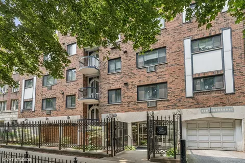 2336 N Commonwealth Ave #108, Chicago, IL 60614
