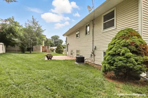 Exterior - 4117 N Johnsburg Rd, Johnsburg, IL 60051 photo 4 of 5