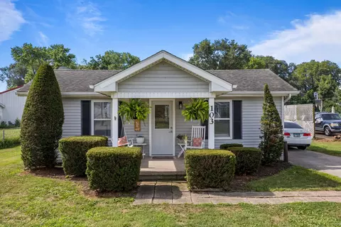 103 W Meade St, White Heath, IL 61884