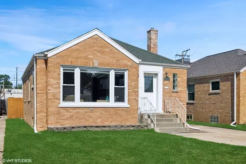 5036 N Neva Ave, Chicago, IL 60656