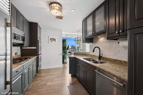 Kitchen - 21 E Huron St #2606, Chicago, IL 60611 photo 2 of 4