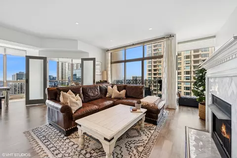 Living - 21 E Huron St #2606, Chicago, IL 60611 photo 1 of 2