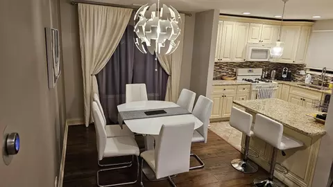 Dining - 1094 Cornell Ave #1A, Wheeling, IL 60090 photo 1 of 2