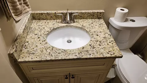 Bath - 1094 Cornell Ave #1A, Wheeling, IL 60090 photo 2 of 7