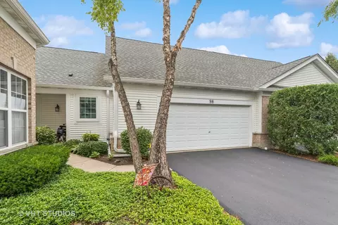 98 Enfield Ln, Grayslake, IL 60030