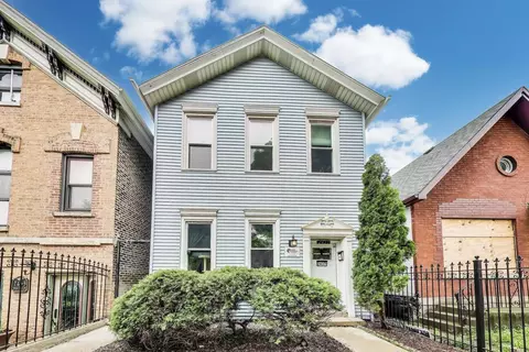 2437 W Taylor St, Chicago, IL 60612