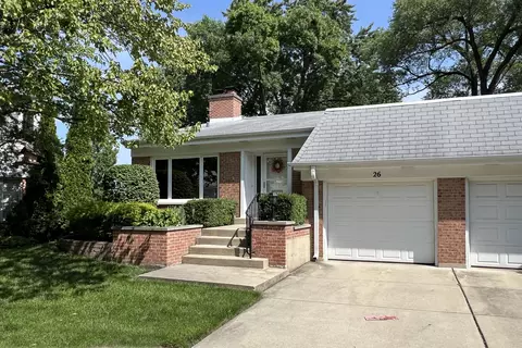 26 N Regency Dr E, Arlington Heights, IL 60004