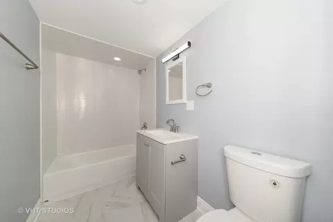 Bath - 2017 W 68th St, Chicago, IL 60636 photo 2 of 3