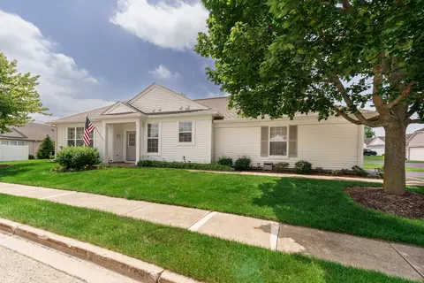 13691 Whittingham Ln, Huntley, IL 60142