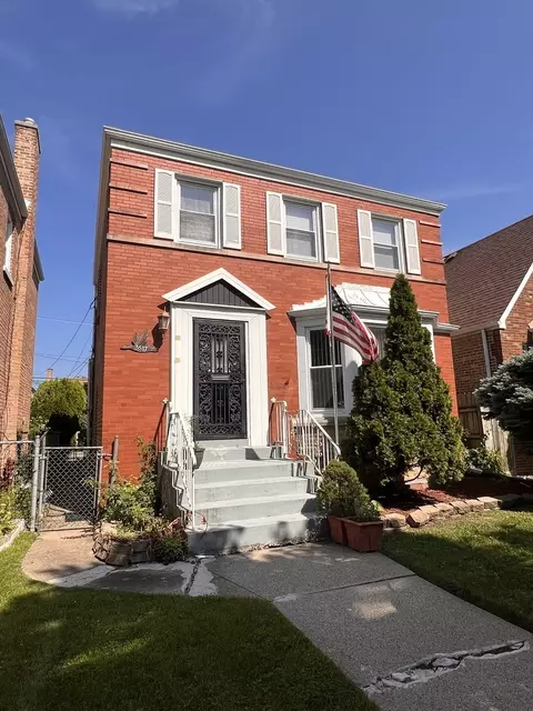 5537 S Komensky Ave, Chicago, IL 60629