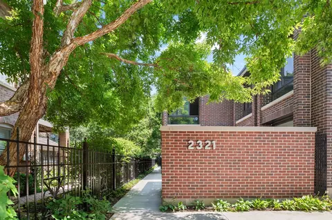 2321 N Geneva Ter #C, Chicago, IL 60614