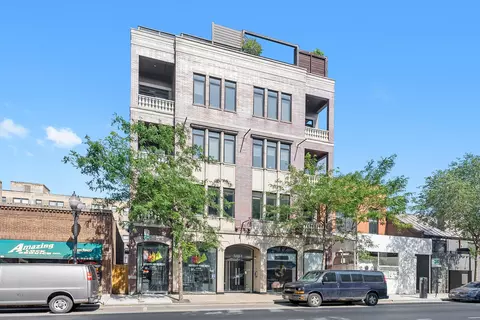 3161 N Halsted St #401, Chicago, IL 60657