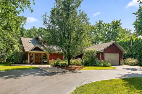 8715 W 123rd St, Palos Park, IL 60464