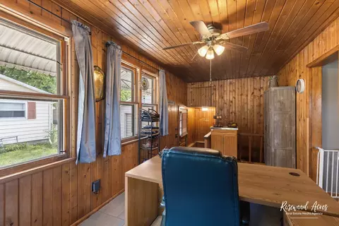 Entry Way - 305 N 3rd St, Danforth, IL 60930 photo 1 of 2