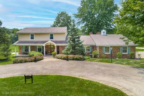 25839 W Sunset Rd, Barrington, IL 60010