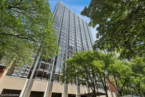 50 E Bellevue Pl #903, Chicago, IL 60611