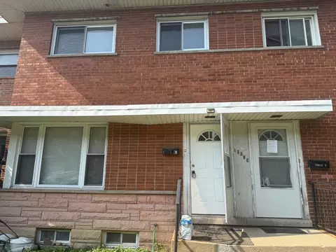 10059 Frontage Rd #E, Skokie, IL 60077