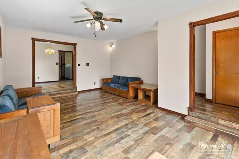 Living - 1784 S Sandbar Rd, Kankakee, IL 60901 photo 2 of 4