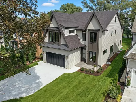 4443 Howard Ave, Western Springs, IL 60558